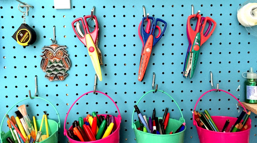 Perfect Craft Room Organization and Storage - free printables
