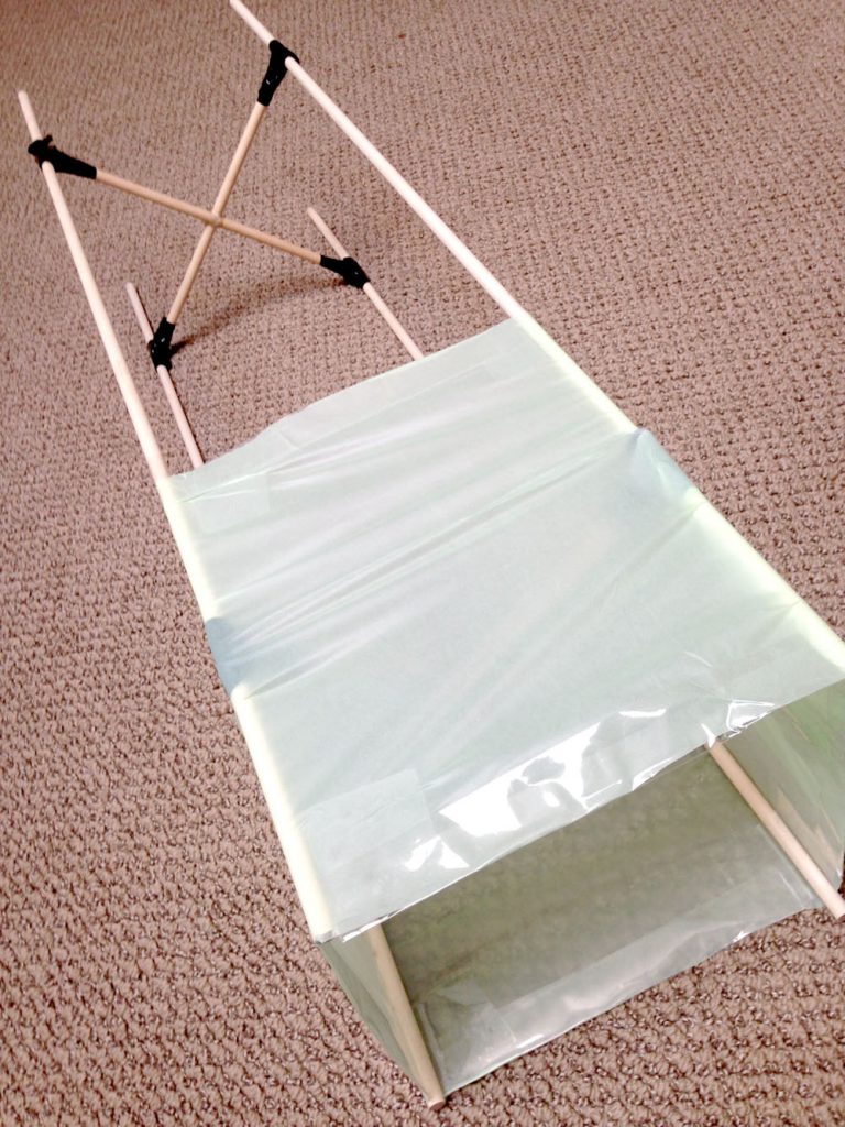 How to Make a Box Kite from Scratch with Plastic Tablecloths