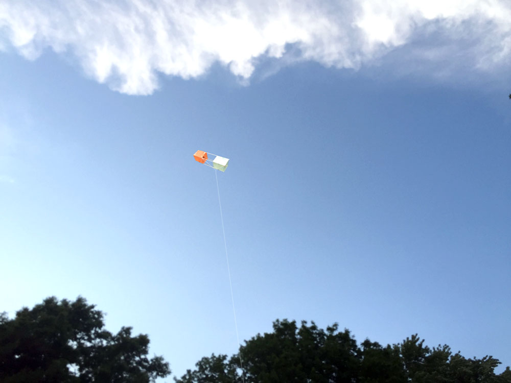How to Make a Box Kite from Scratch