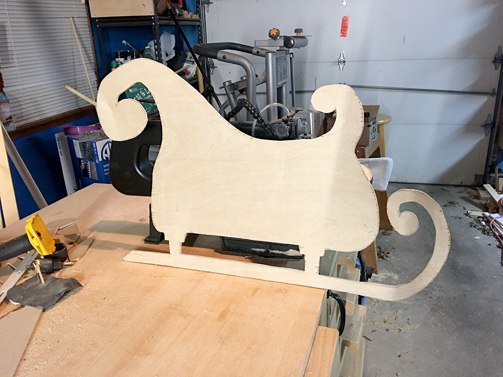 Sleigh made out of plywood for outdoor Christmas decorations